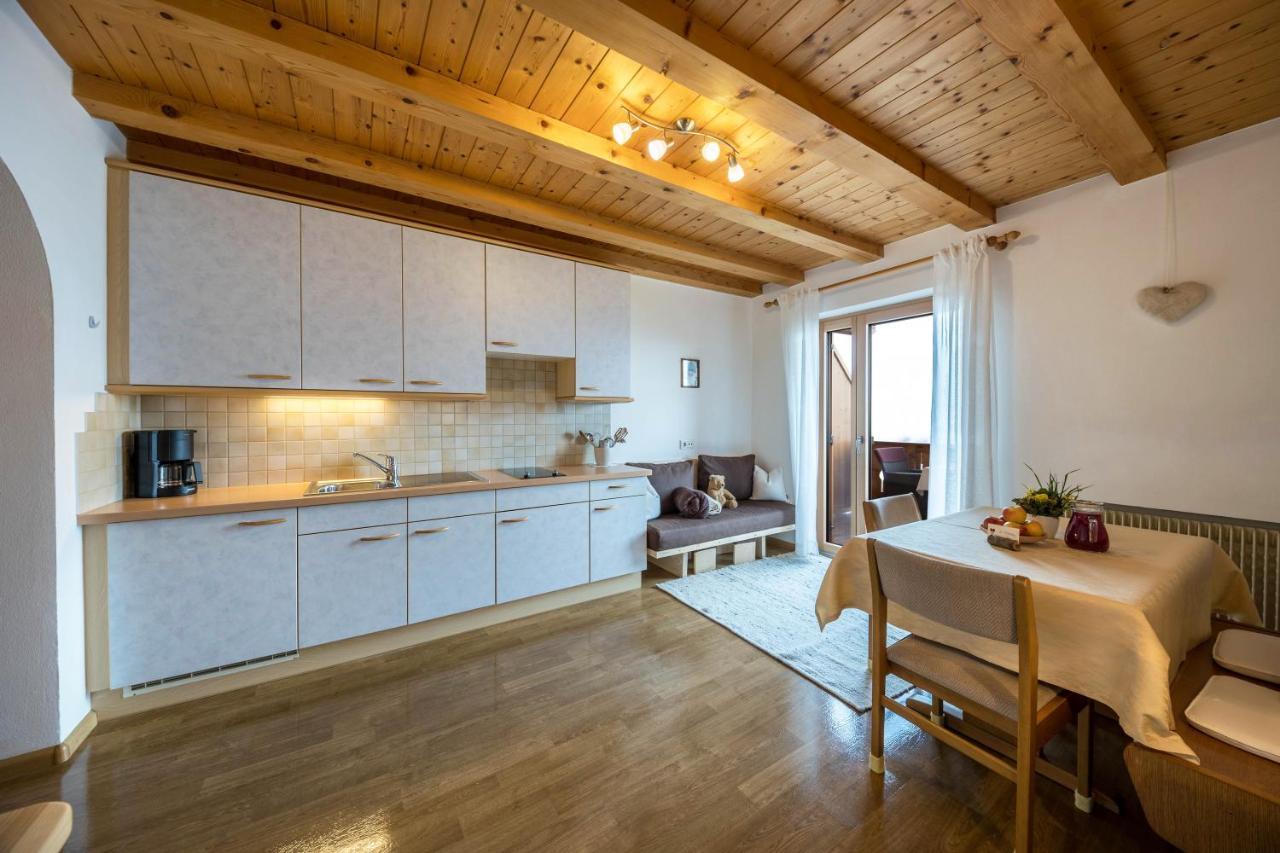 Eichernhof Apartment Marillenbluete Verano 外观 照片